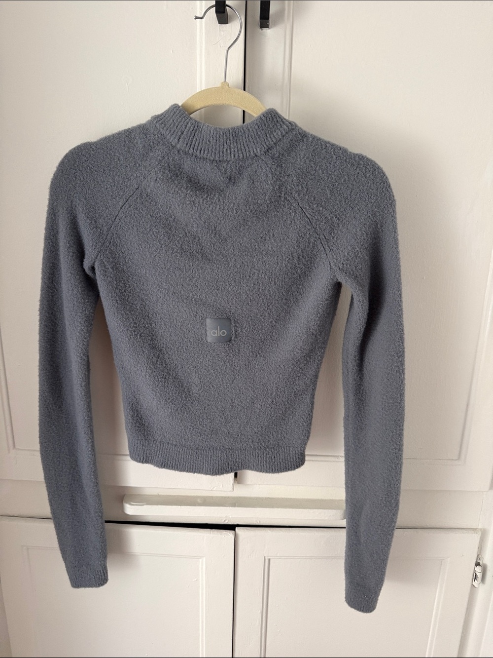 Fuzzy sweater - Picture 2 of 2